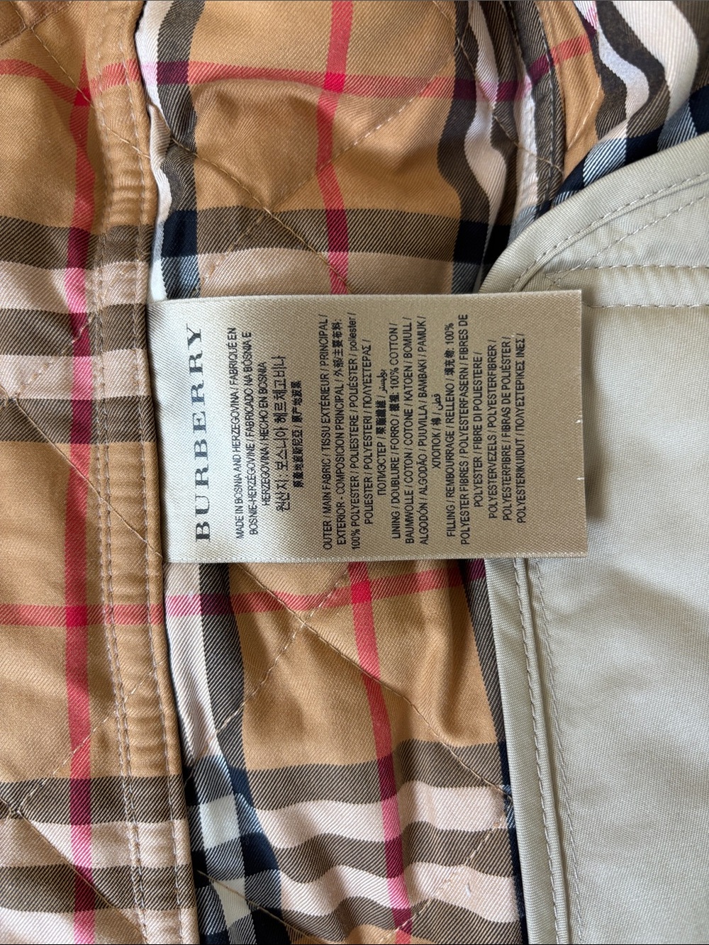 Burberry women’s quilted jacket Medium - Picture 3 of 10
